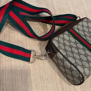 Gucci pouch